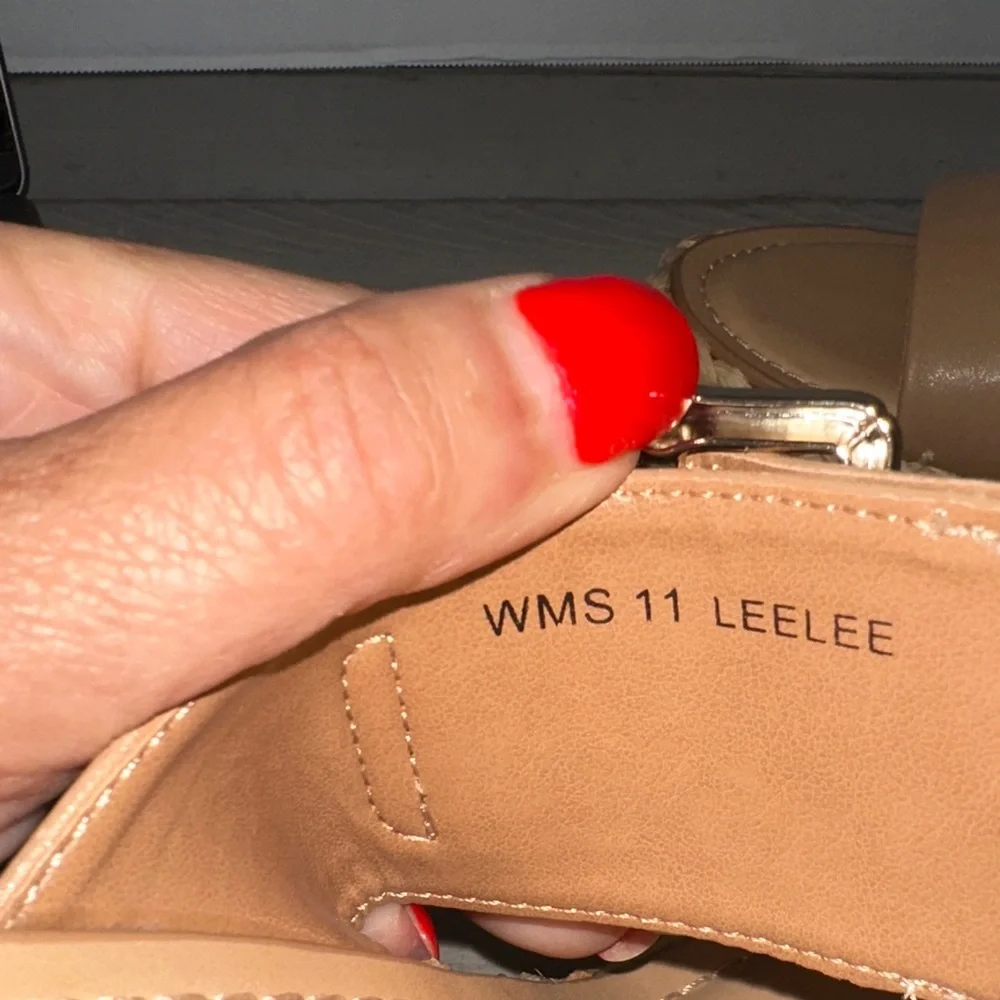 Dolce Vita Tan Espadrille‎ Wedge Sandals with Buckle Straps